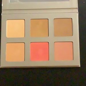 Iconic London Blaze Chaser Face Palette